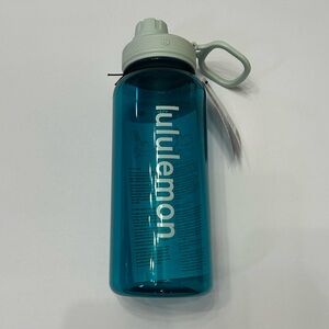 Lululemon‎ Back To Life Clear Blue Water Bottle-32 oz